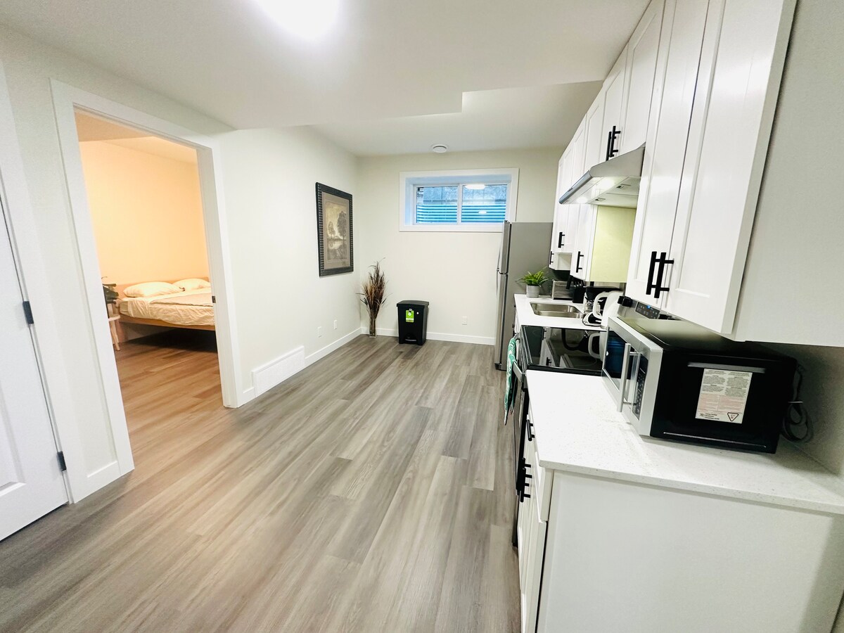 Brand-New Bedrooms with Ensuites near UA&Whyte Ave