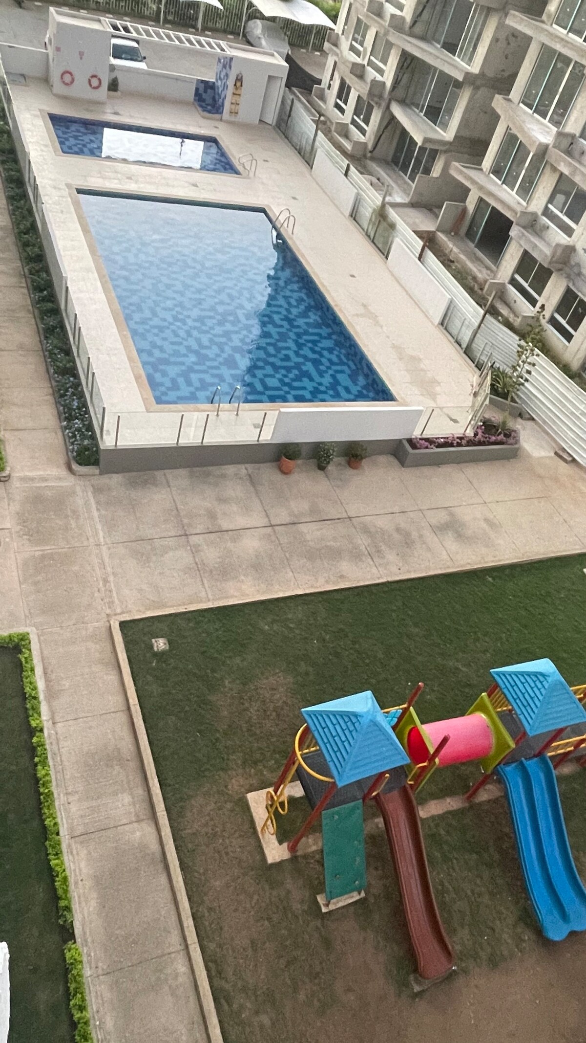 Exclusivo apartamento con piscina