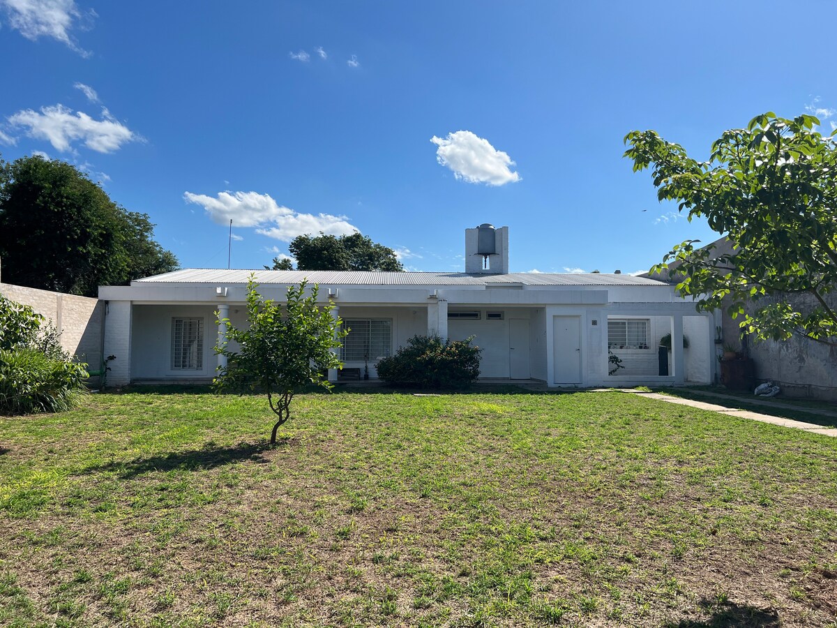 Hermosa casa estilo campo