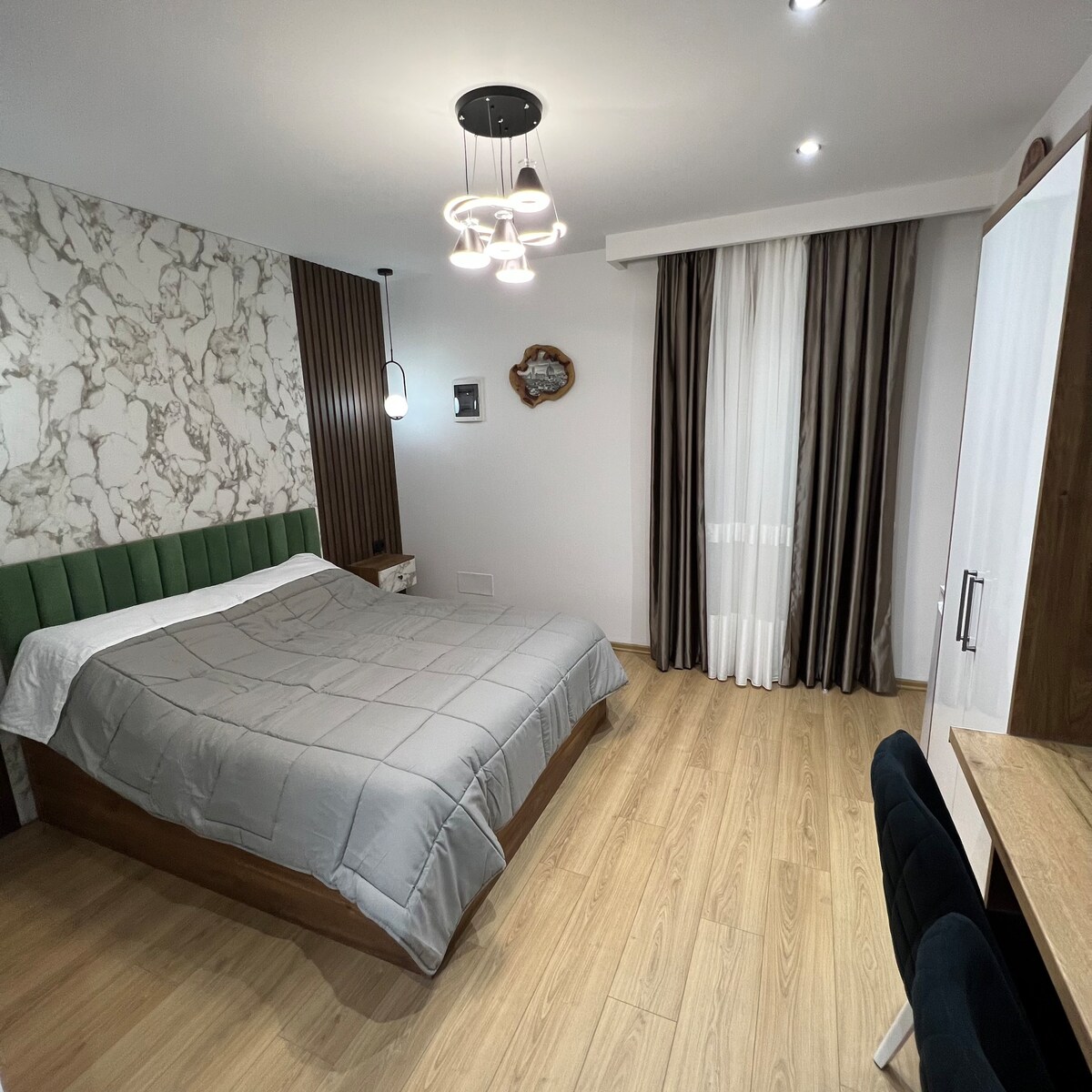 1) Luxury Studio Apartment Shkoder Center