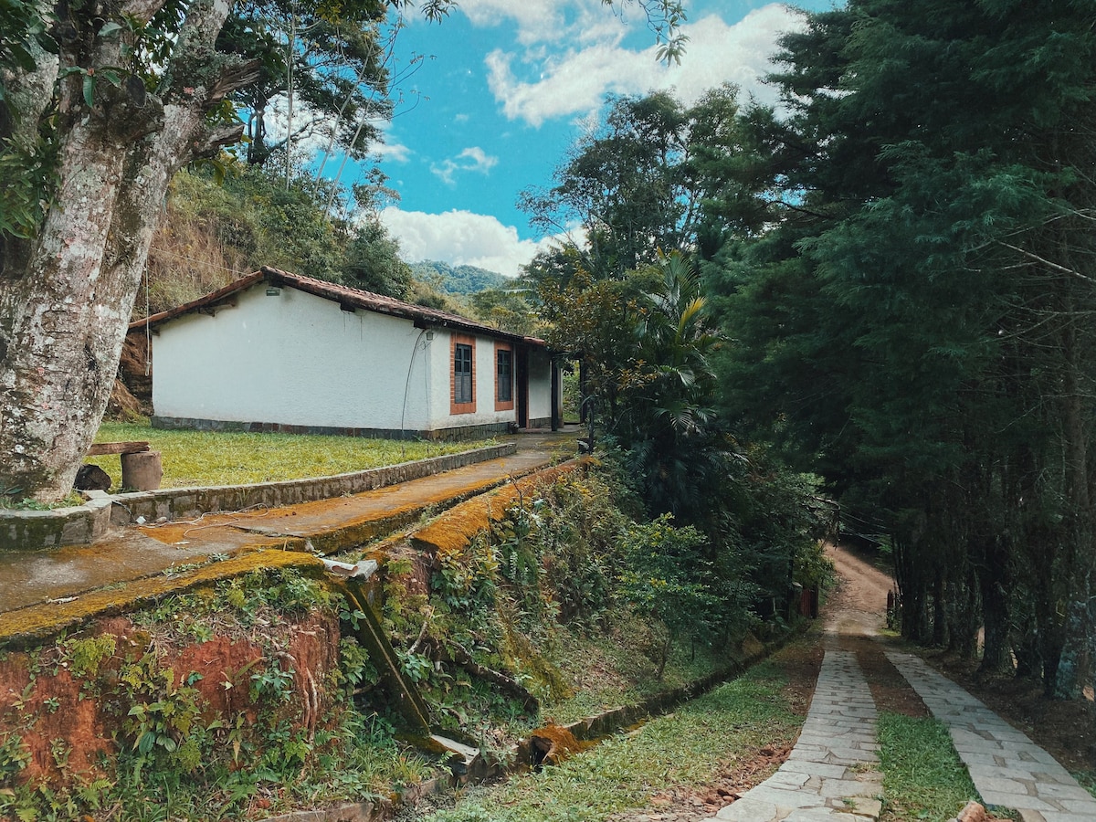 Cantinho Familiar na Serra