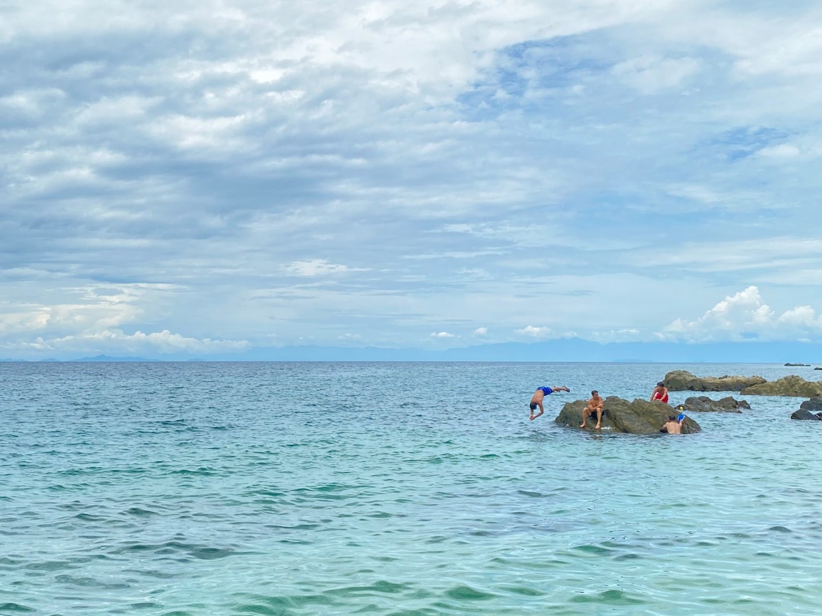 私人海滨iHouse SanJuan Batangas
