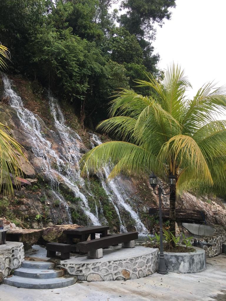 Harmoni Hills Villa Retreat with Waterfall