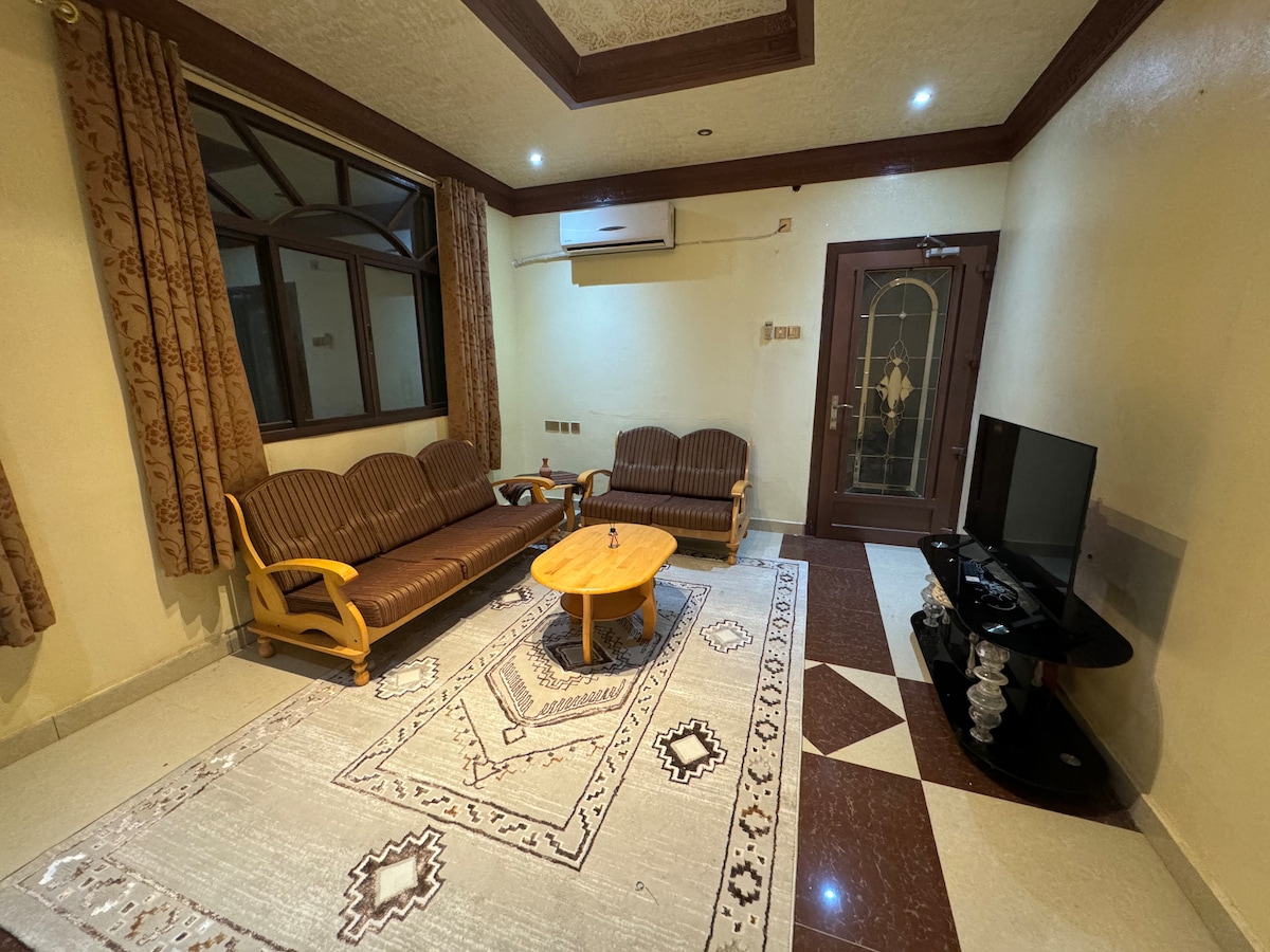 Alnakhla room