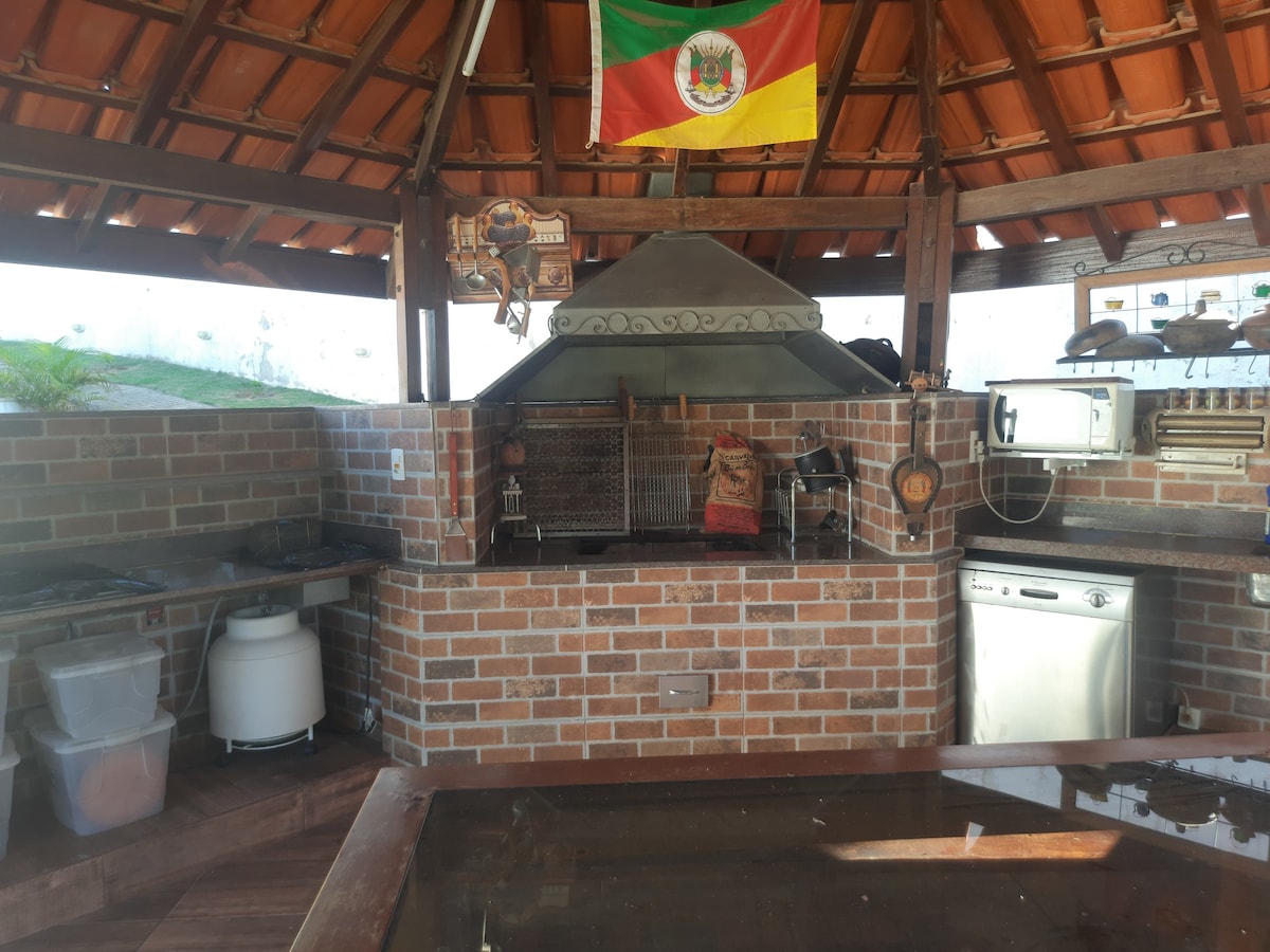 Casa com piscina em Serra Negra