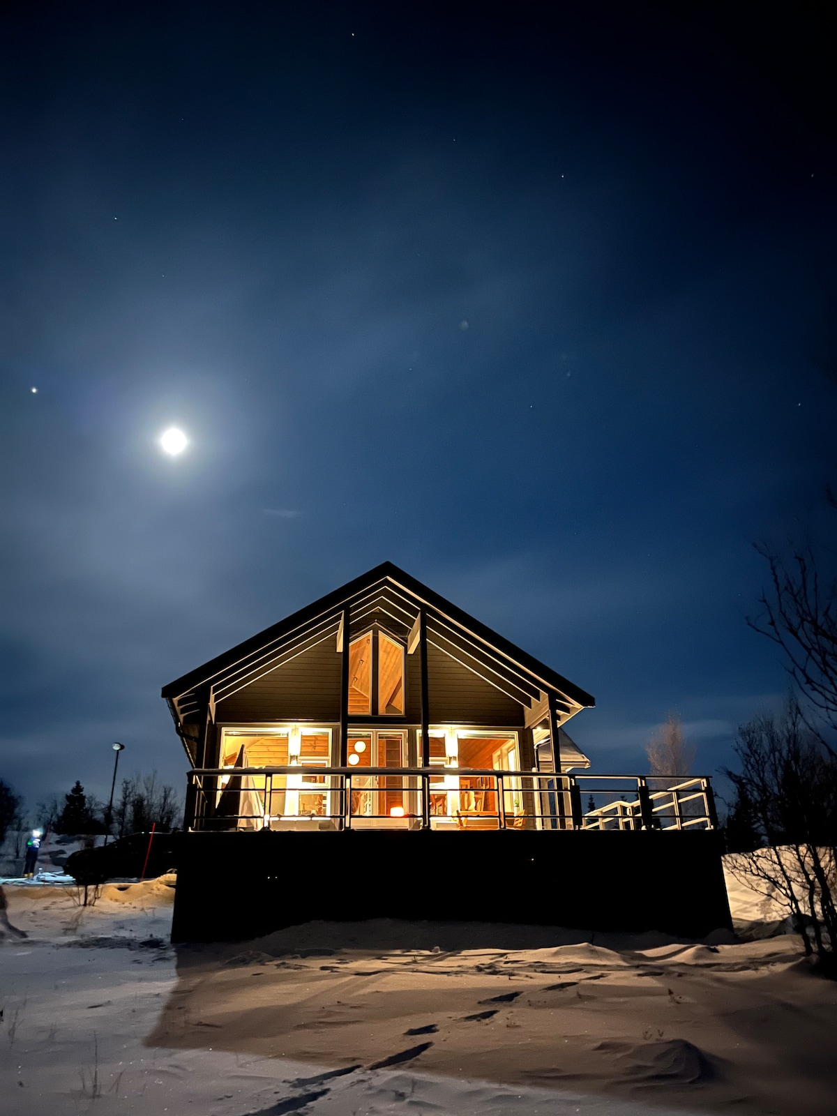 Villa Vakre Lyngen - panorama mot Lyngsalpan