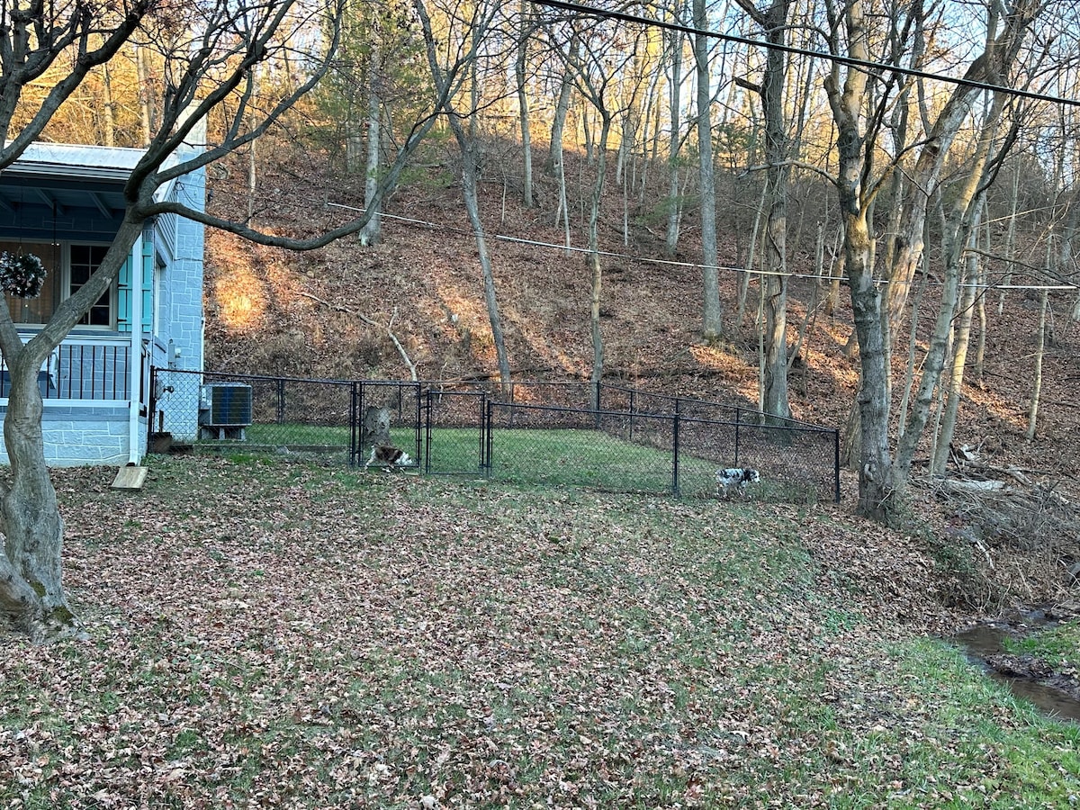 Hillside Brook Cottage