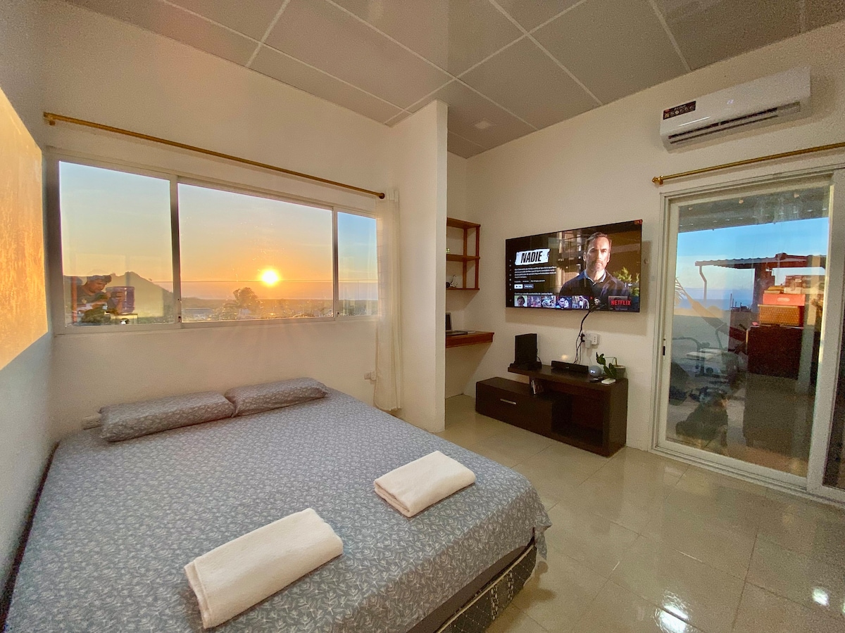 Suite Mónaco, Sunset Views.