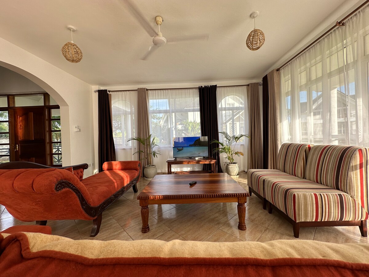 Tranquil Diani Villa for 6pax