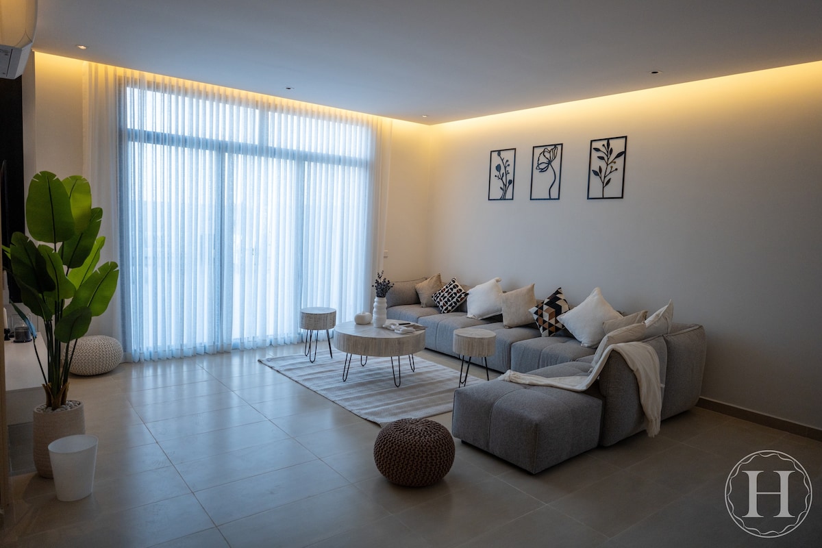 Luxury Apartment 3 Bedroom & Rooftop, Irqah Riyadh
