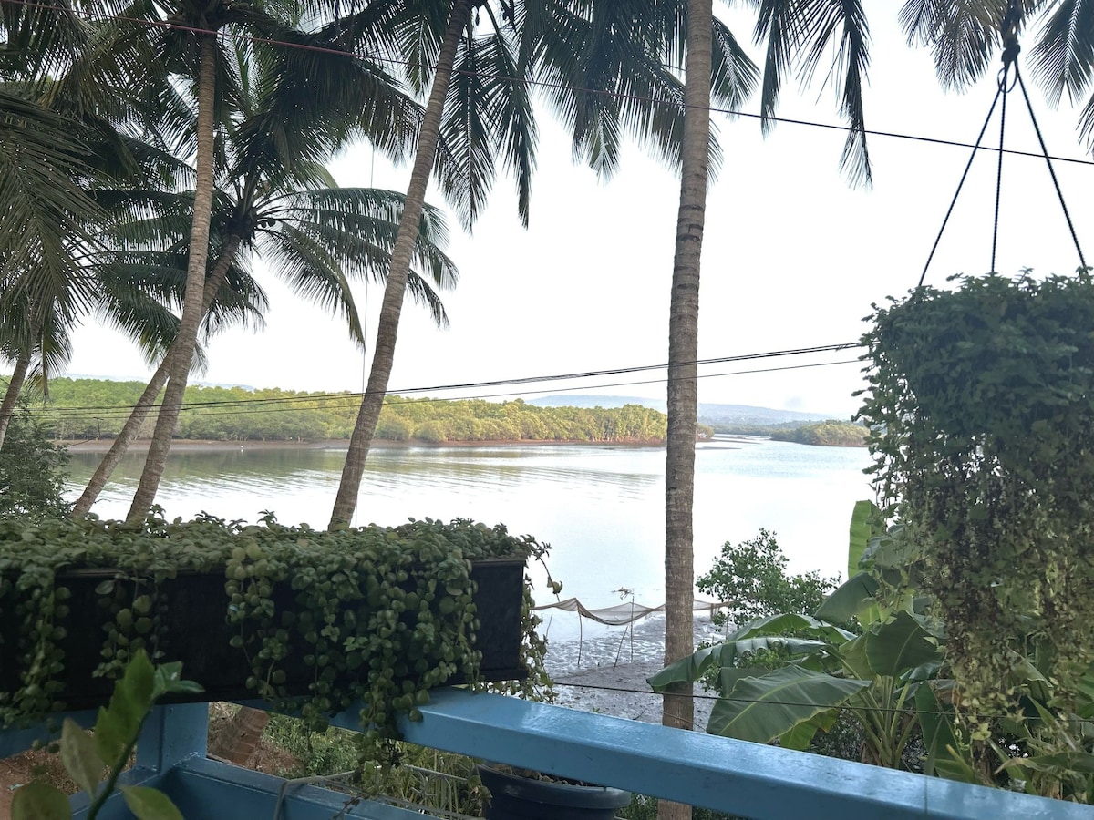 Mangrove River View:entire flat near Arambol/ Keri