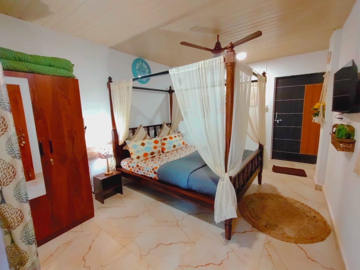 EcoZen Private AC room #1
5 mins from Agonda beach
