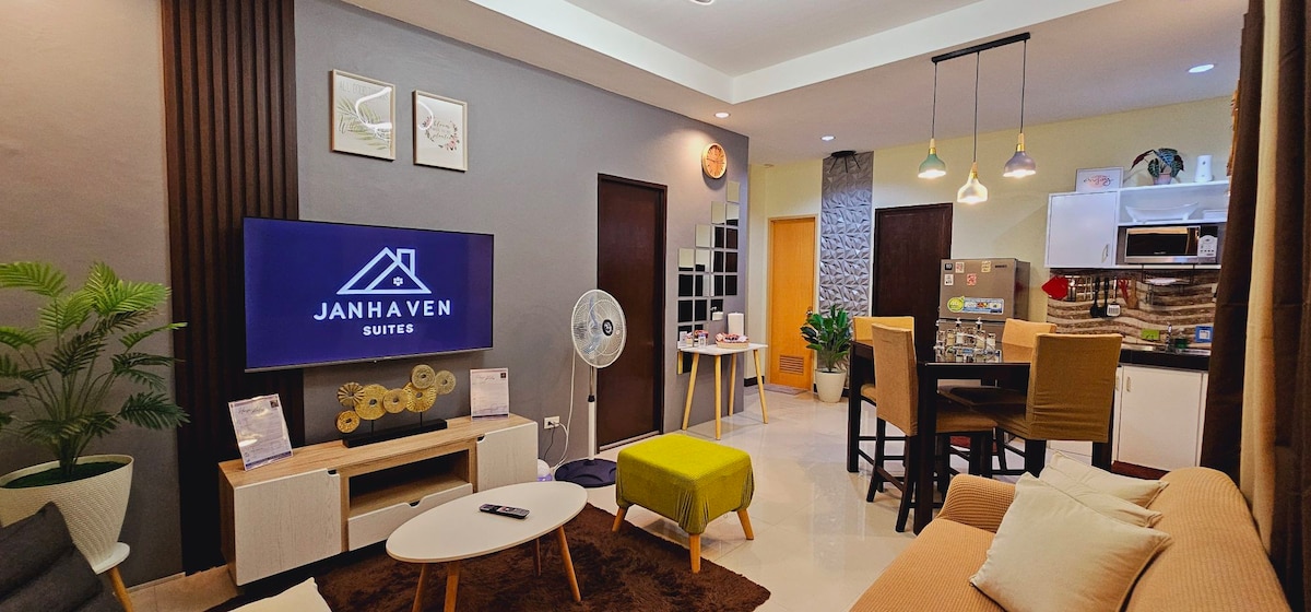 Cozy Home for 4
near Robinsons Mall