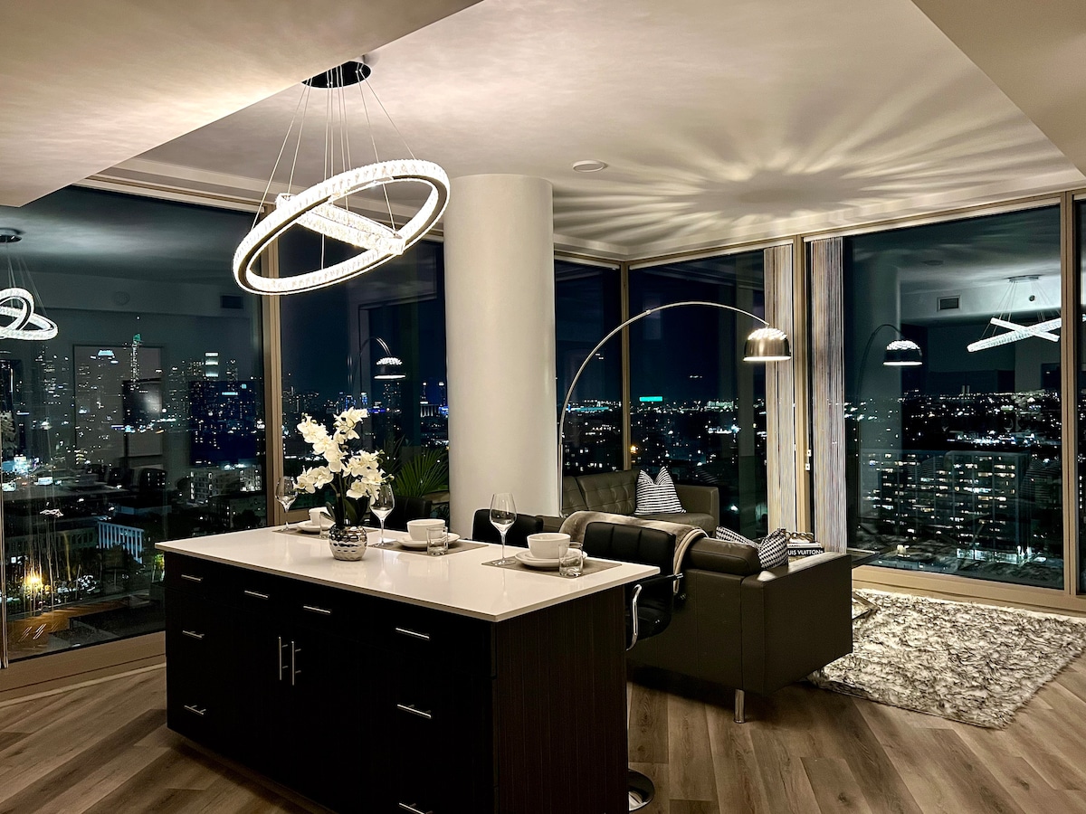 Penthouse LA 2bed/2bath [Corner Unit | Sky Suite]