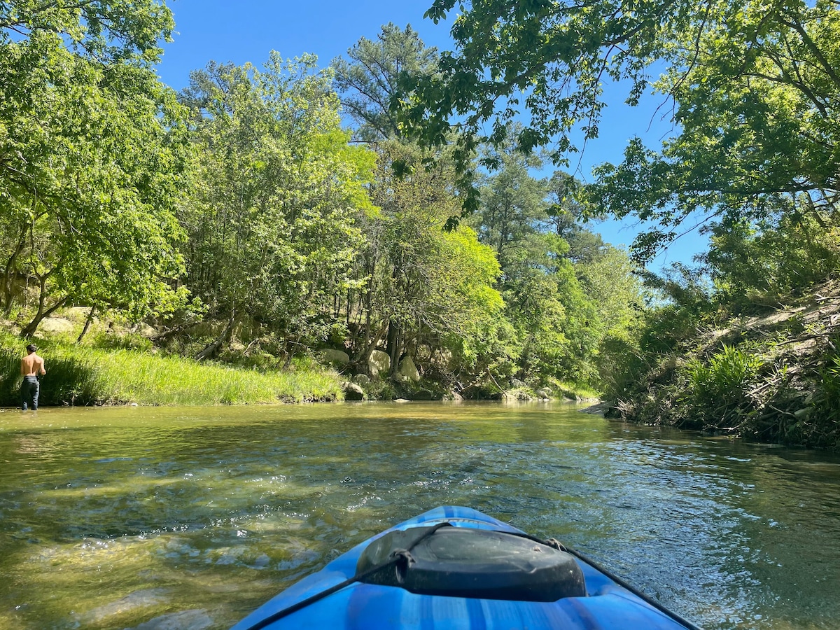 Lil ‘0 Aces , Bunkhouse & Creekside Campground