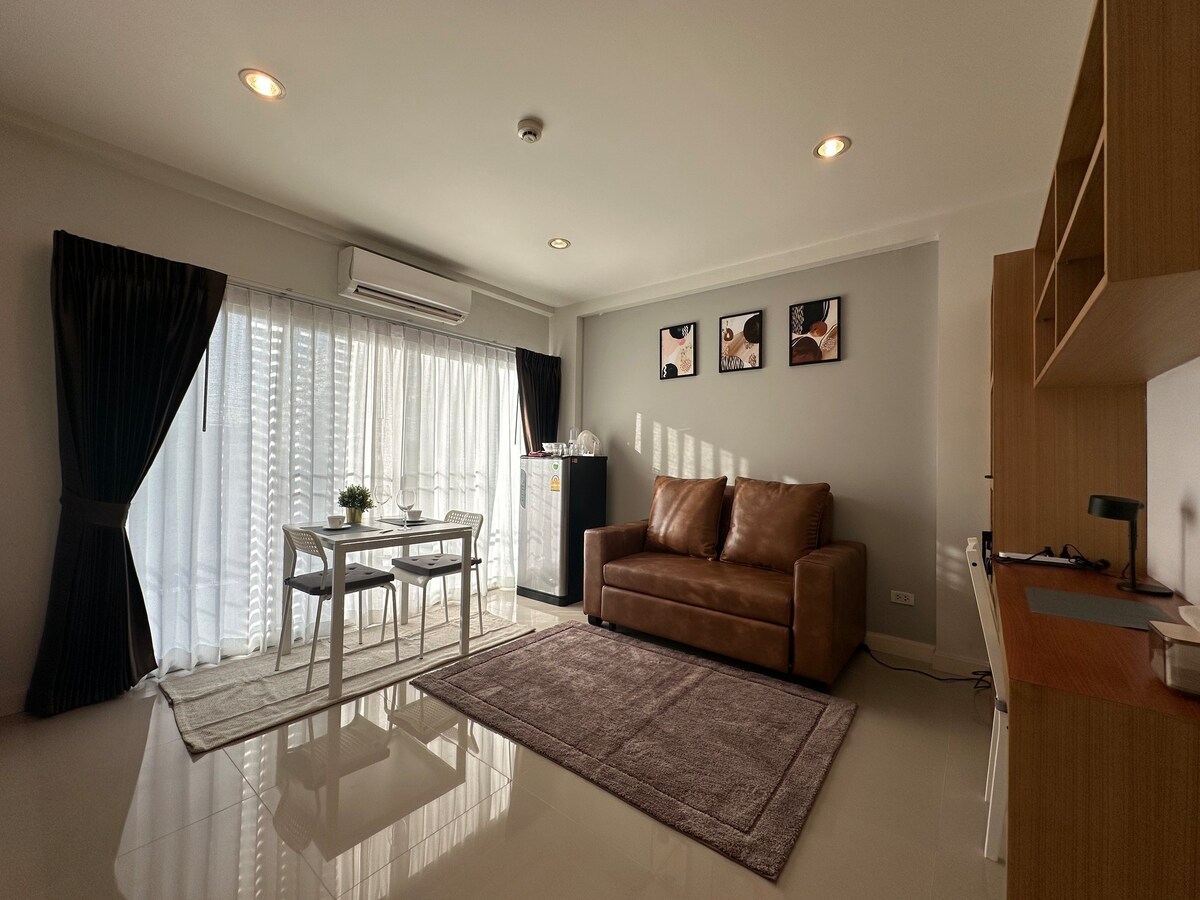 BTS附近有2-4位房客舒适的房间- Iconsiam B507