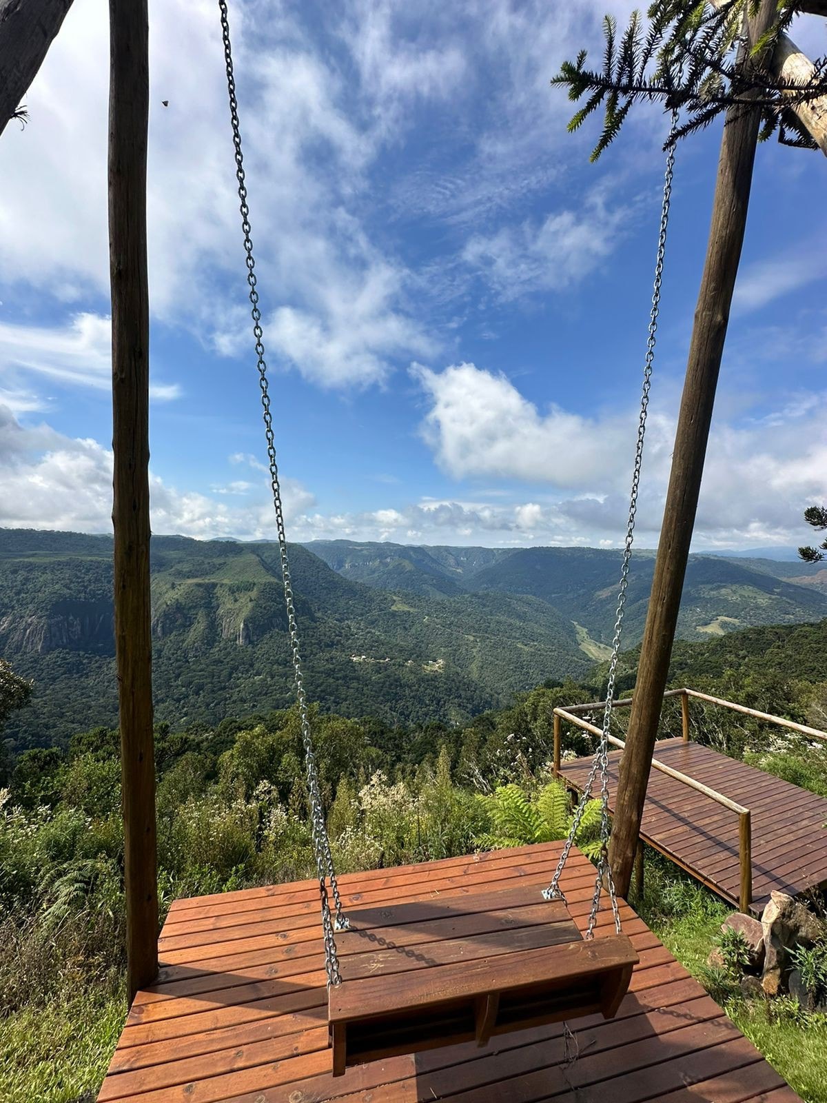 Casa com lagoa e vista dos Cânions de Urubici