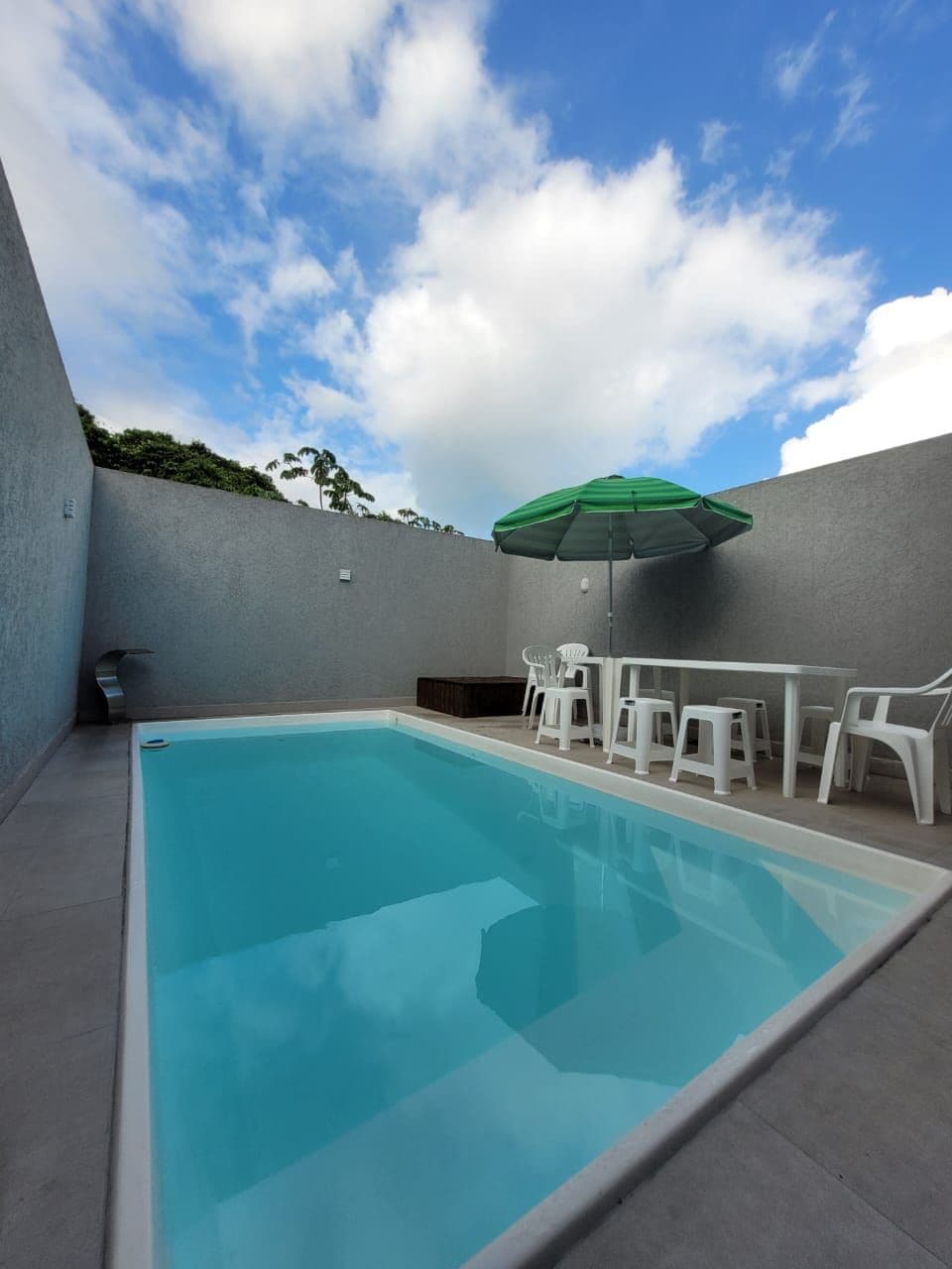 Casa na Praia de leste com piscina.