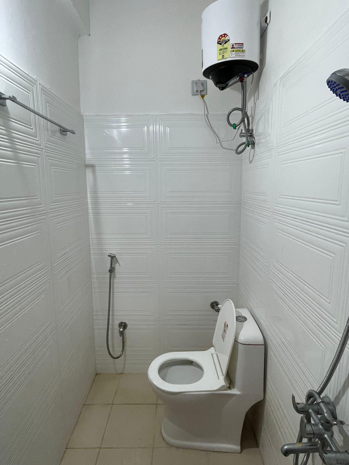 Nirvana Home Stay-2bhk Furnished Apt 3rd Floor