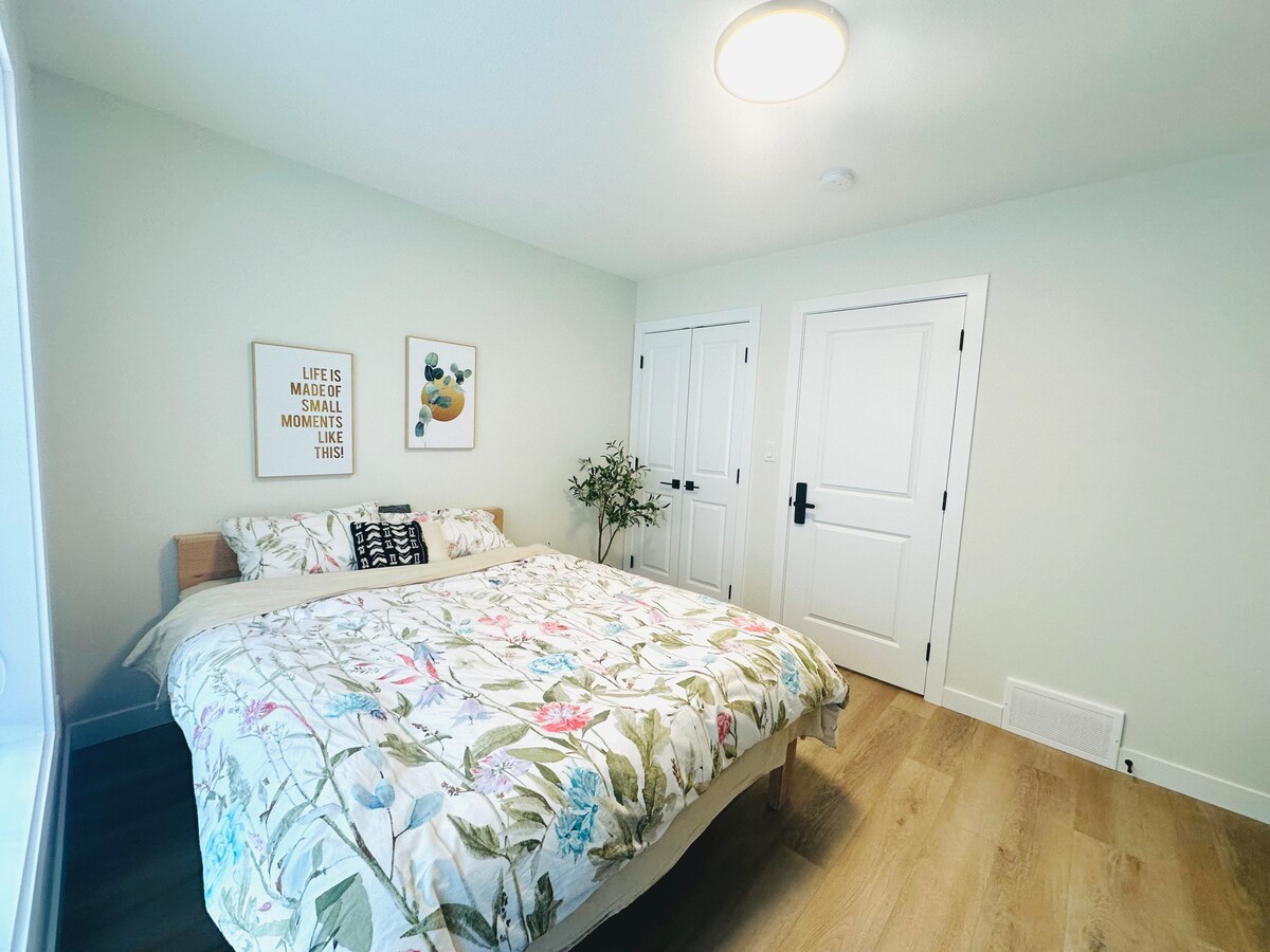 Brand-New Bedrooms with Ensuites near UA&Whyte Ave