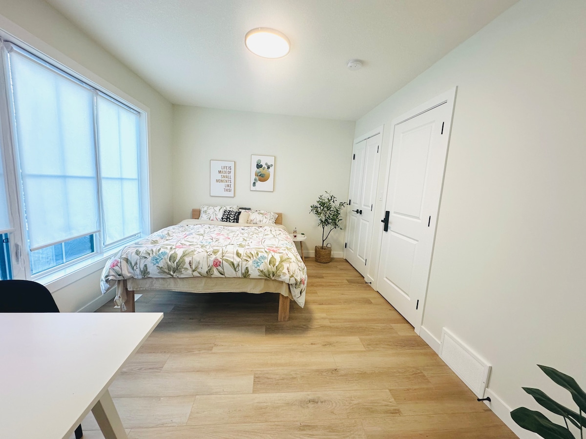 Brand-New Bedrooms with Ensuites near UA&Whyte Ave