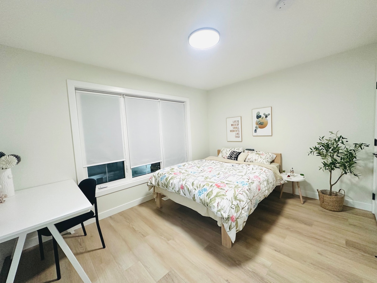 Brand-New Bedrooms with Ensuites near UA&Whyte Ave