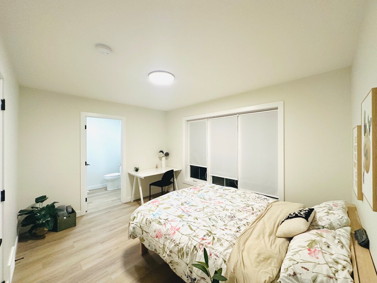 Brand-New Bedrooms with Ensuites near UA&Whyte Ave