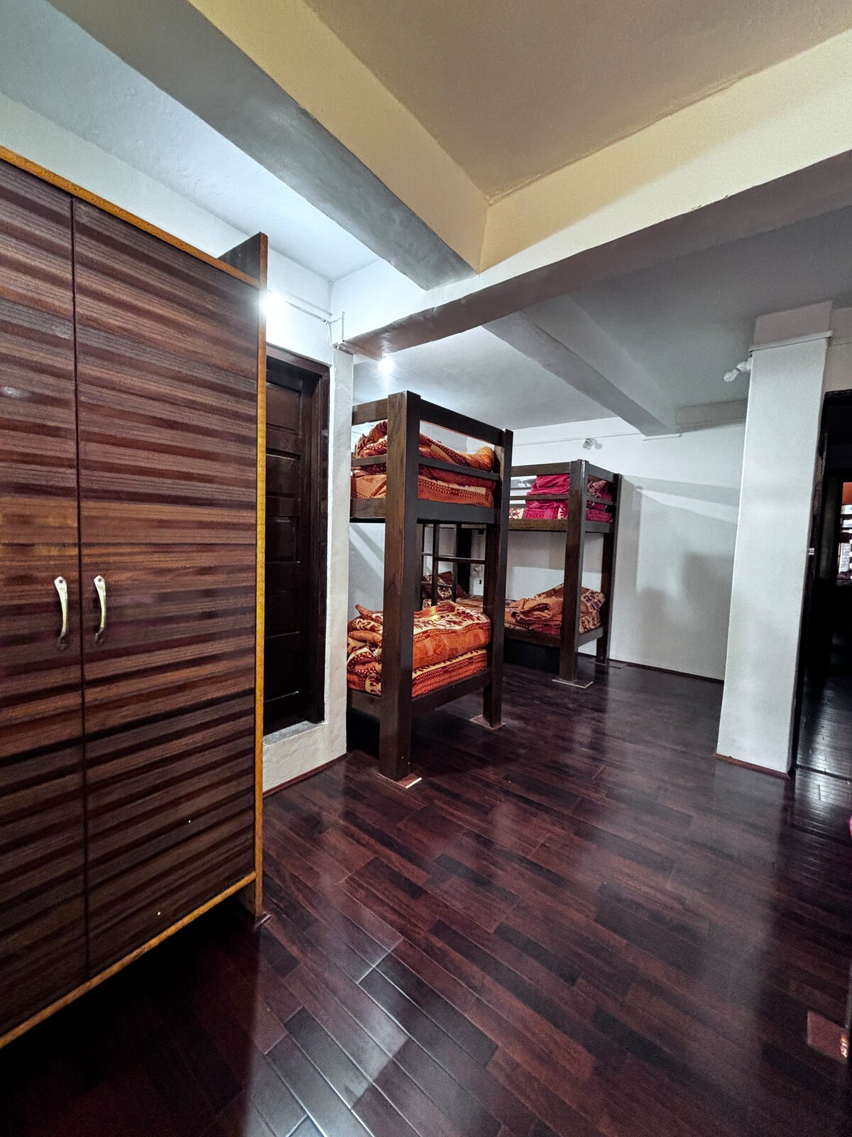 Four beds dorm Srinagar