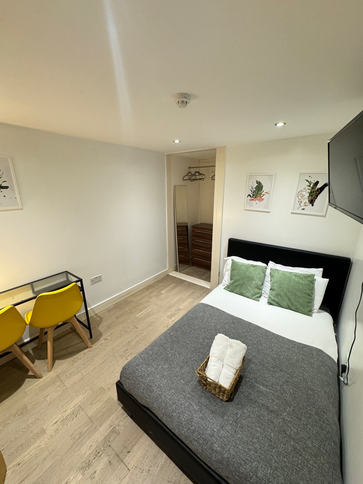 Cozy En-suite near Stratford