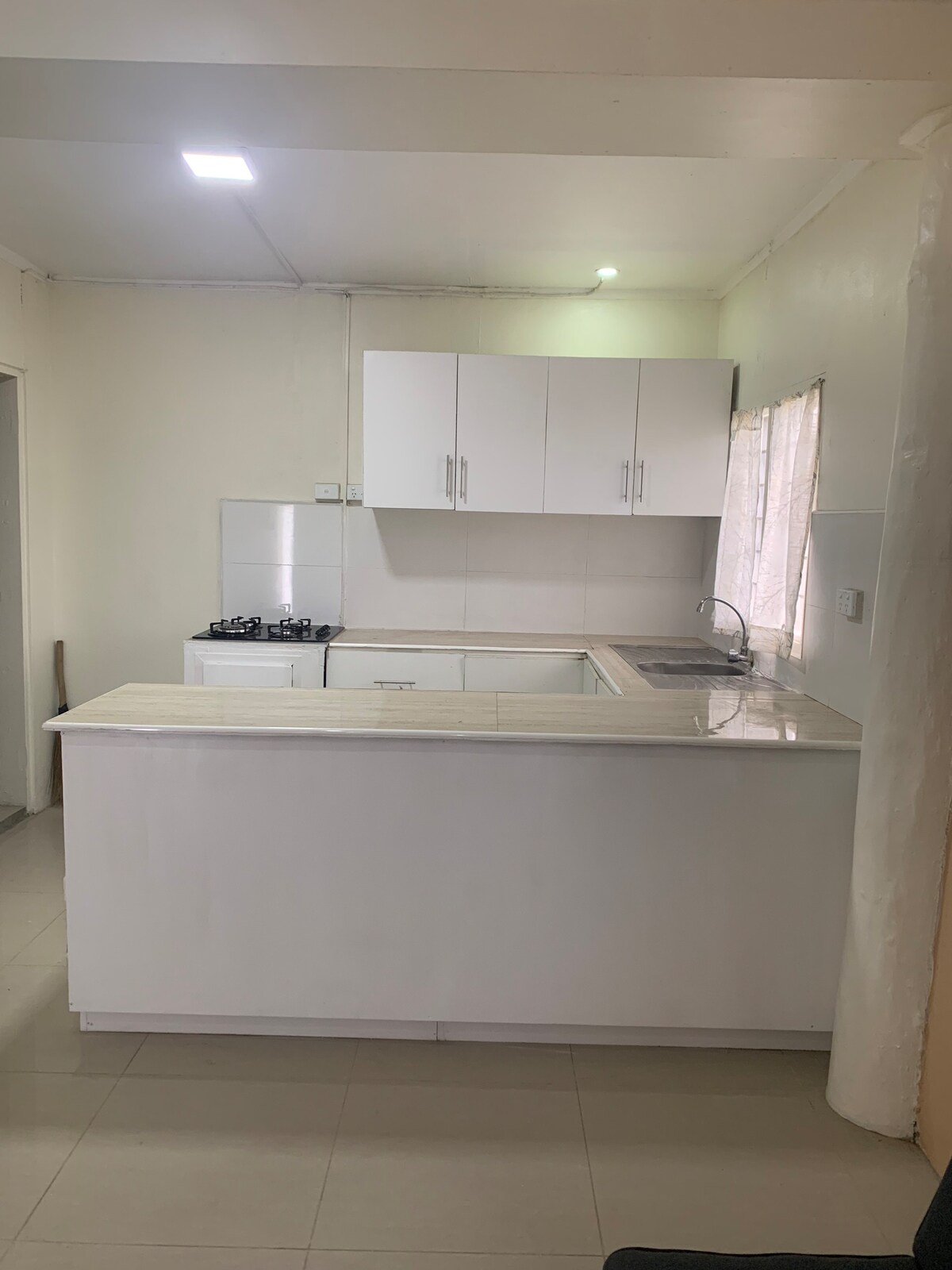 2  Bedroom 2 Bath, Aircon, Near Nadi Airport