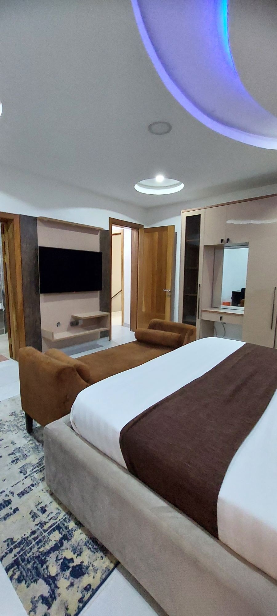 luxury 5 bedrooms duplex+pool