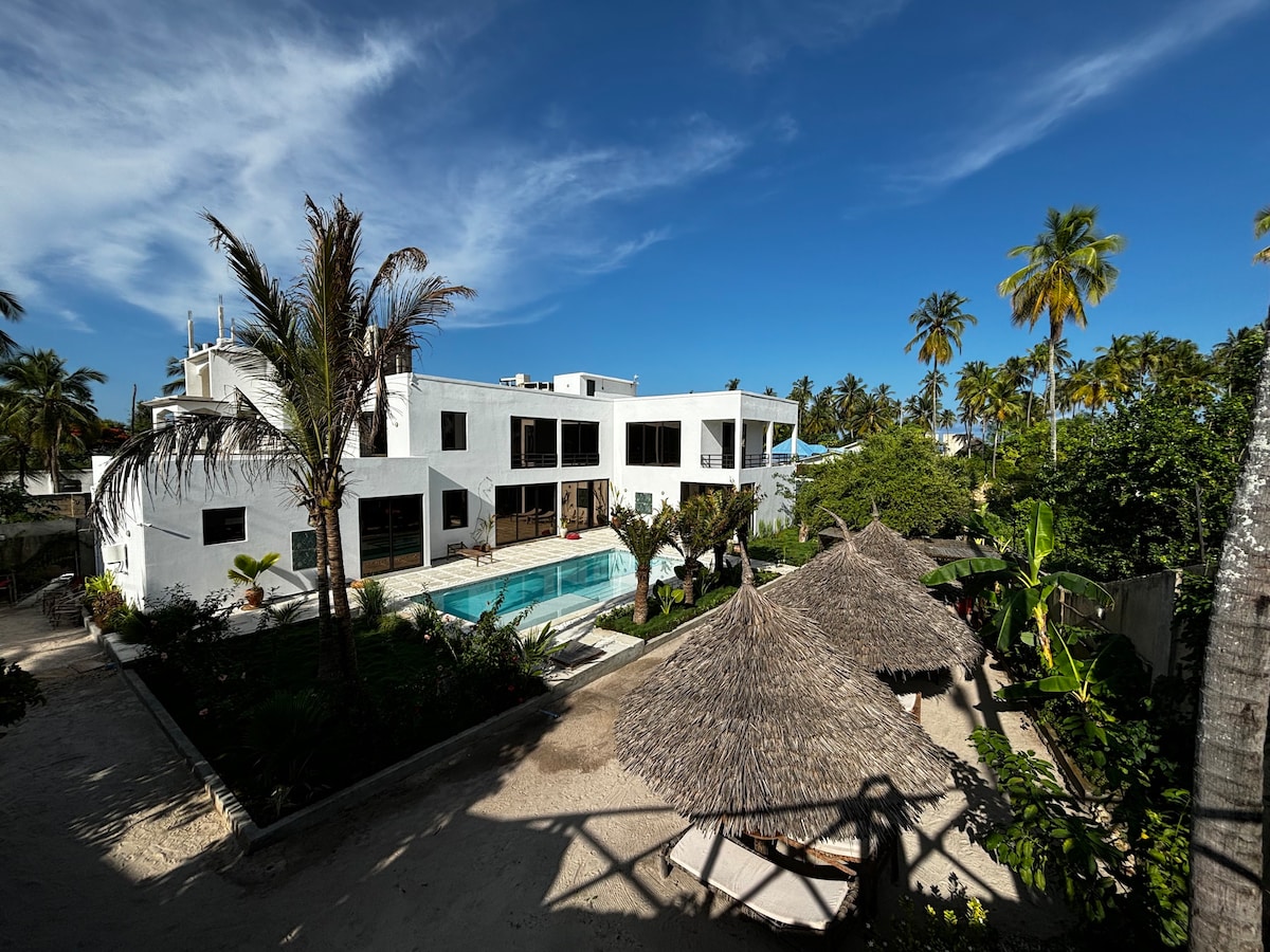 Ground Floor Villa with Private Pool