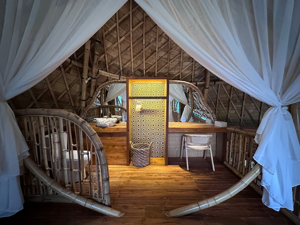 Umatreehouse. ecotreehouse_bamboo house Bali