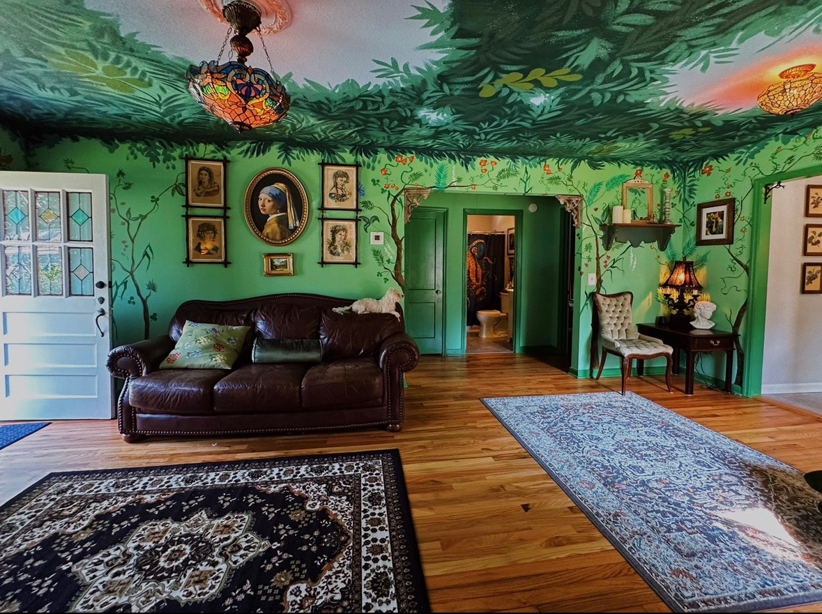 Enchanting Cottage, Minutes from Historic Savannah