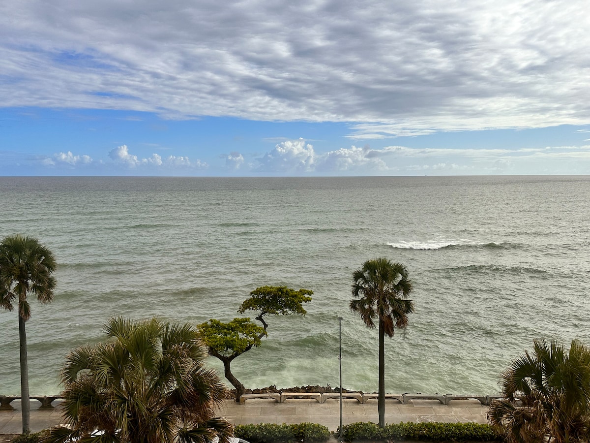 Bijou单间公寓，可欣赏浴缸海景