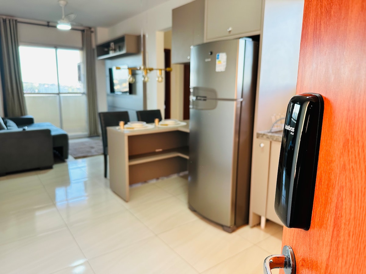 Apartamento com 
 garagem e piscina - Cuiabá