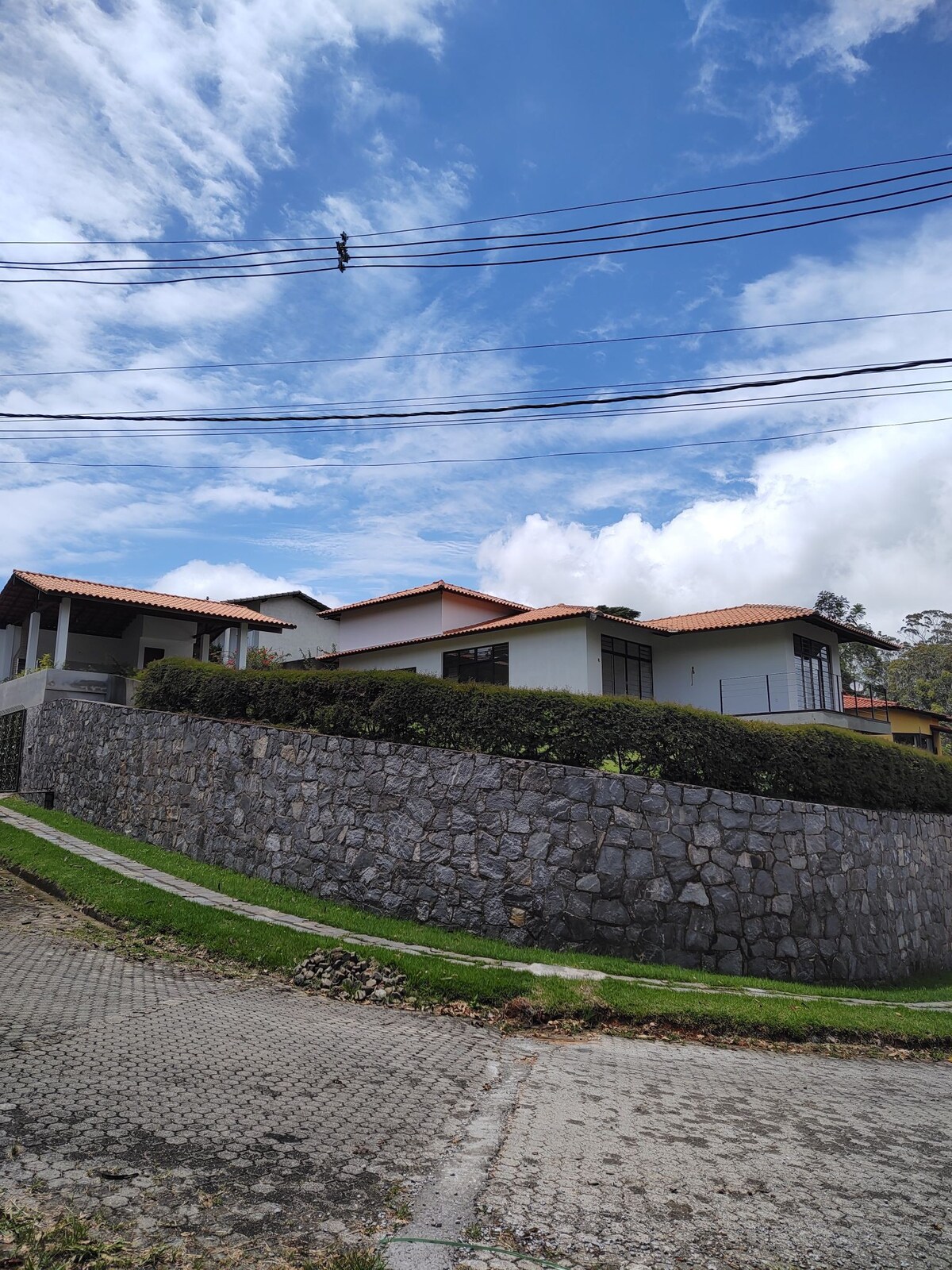 Casa em Miguel Pereira, RJ, com vista magnífica.