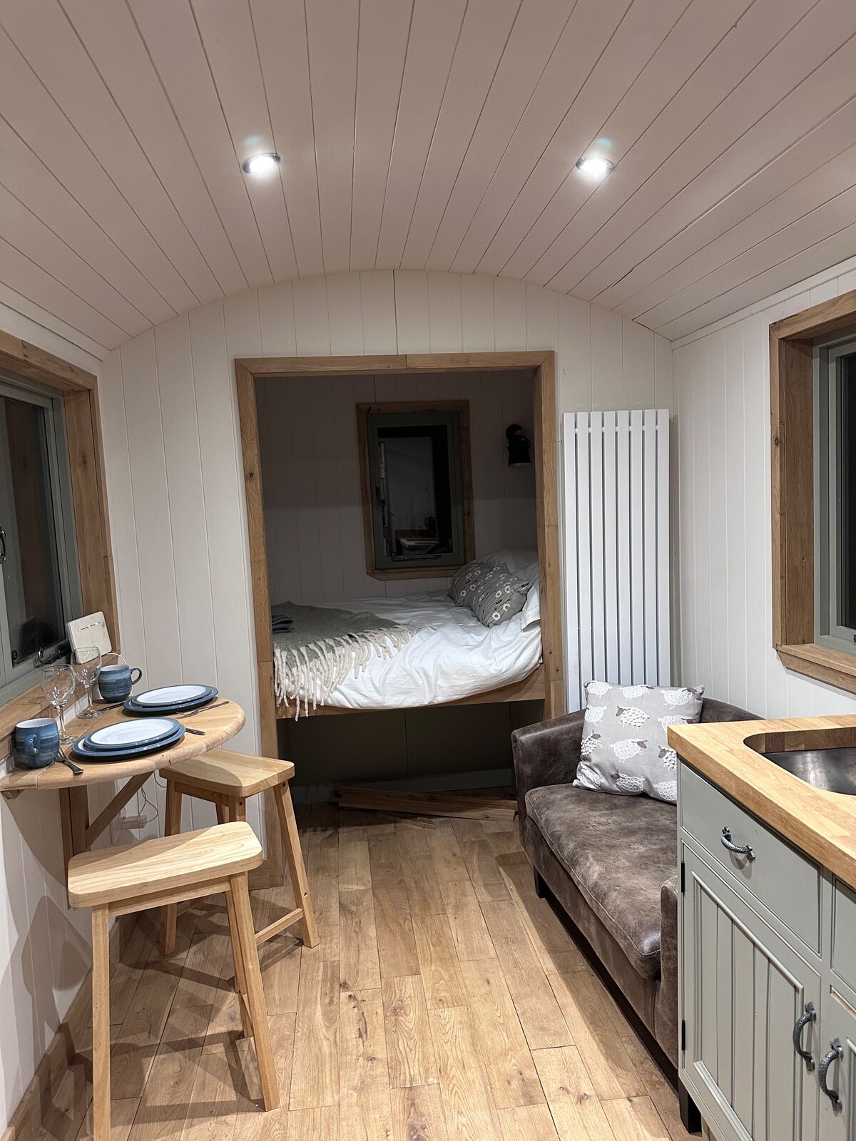 Luxury Shepherds Hut Nr Langholm