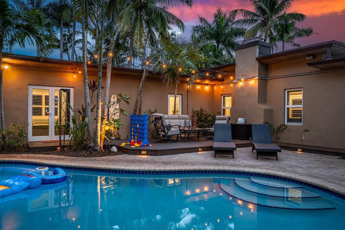 The Peacock Oasis~Tropical~*Heated Pool*~Fire Pit