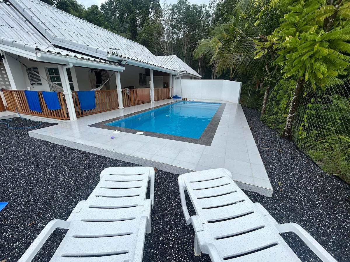 3 bedroom pool villa with huge salty swimming pool