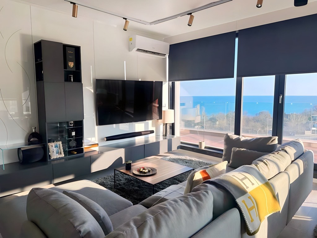 Boutique sea view apartment