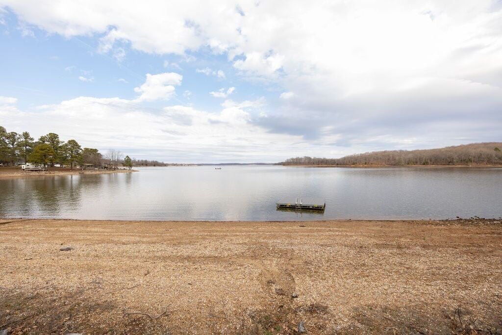 Hey Bear! Spacious Condo KY Lake