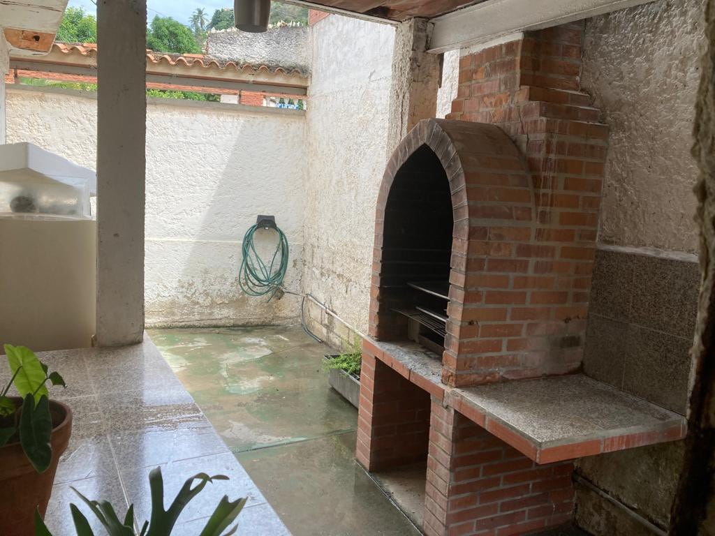 拉瓜伊拉（ La Guaira ）带泳池的房子