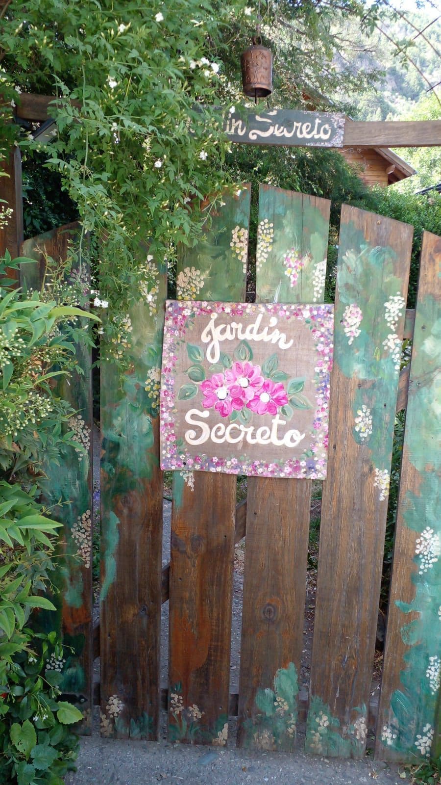 Casa Taller Jardín Secret B&B