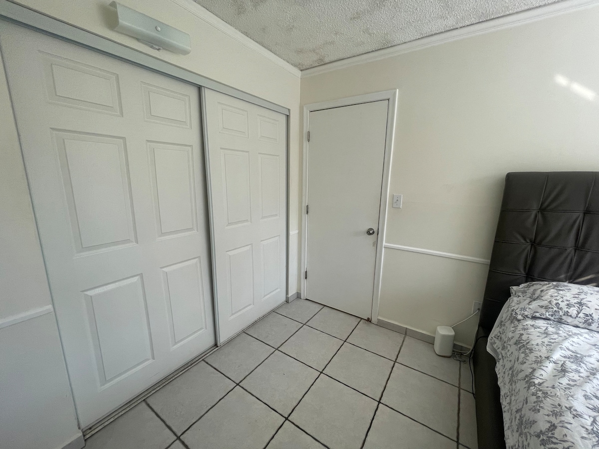 Cheapest Room in Miami