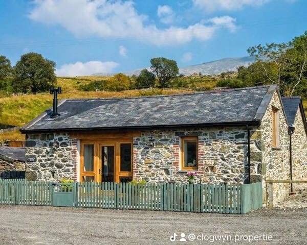 Clogwyn Barn on Snowdon near Beddgelert