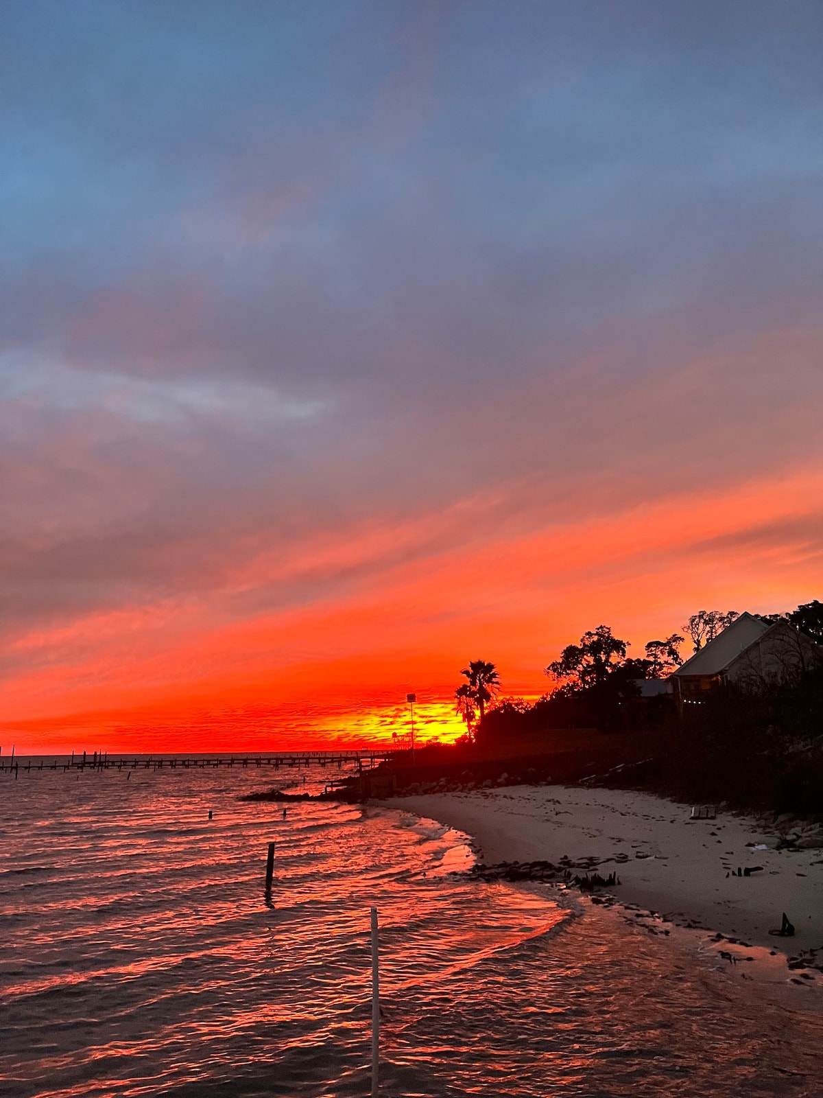 Ocean Front - Private Beach, Pet Friendly, Hot Tub