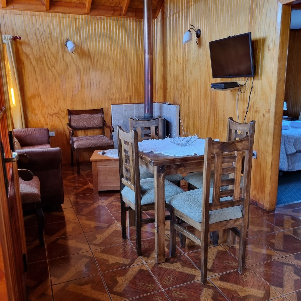 Cabaña la Rinconada, Araucaria