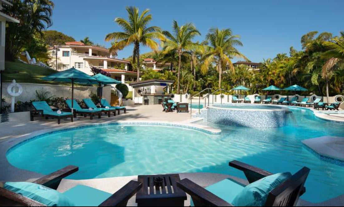 Tropical 1BR Suite at VIP All-Inclusive Resort