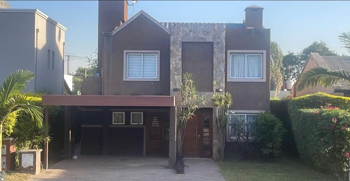 Casa en barrio privado